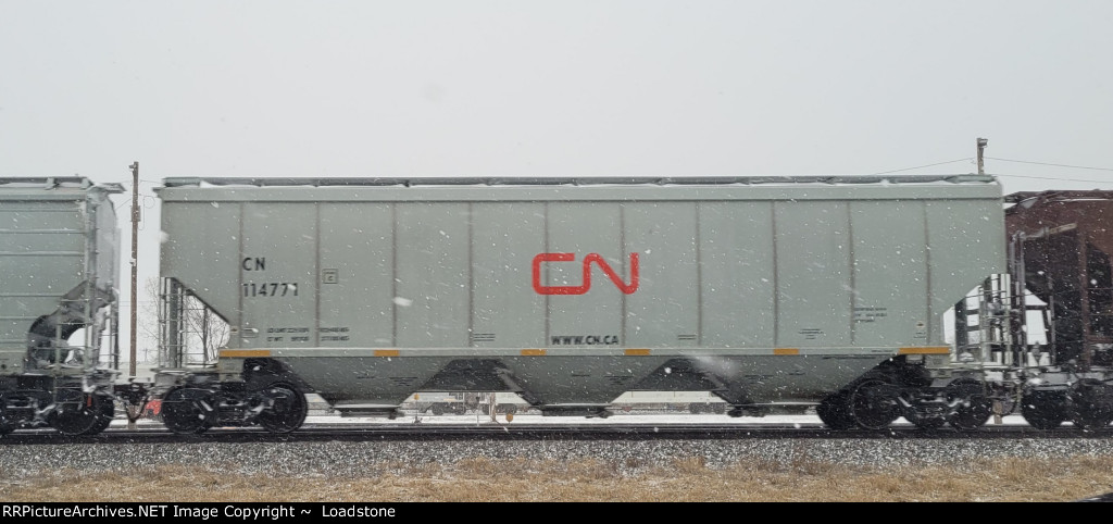 CN 114771